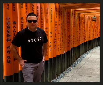 Fernando Torres among the torii at Fushimi Inari
